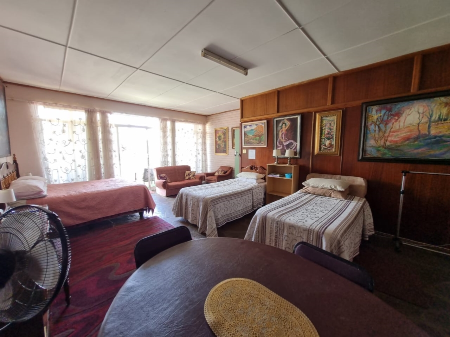 4 Bedroom Property for Sale in Generaal De Wet Free State